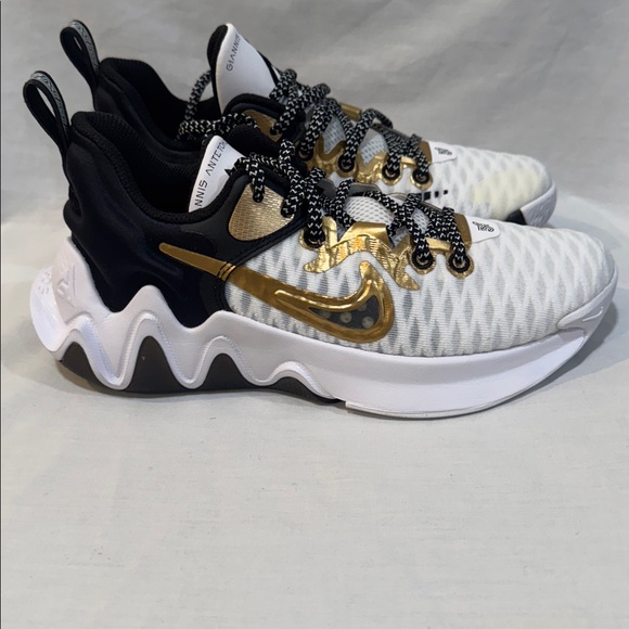 Nike Giannis Immortality Kids White Metallic Gold Black Sneakers